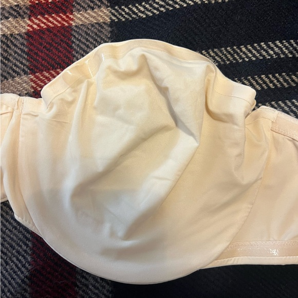 🧈 NWT SKIMS Unlined Strapless Bra with Straps Smoothing Intimates Sand 36DD - Picture 6 of 7